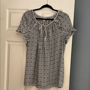 Max Studio Black and White Patterned Blouse